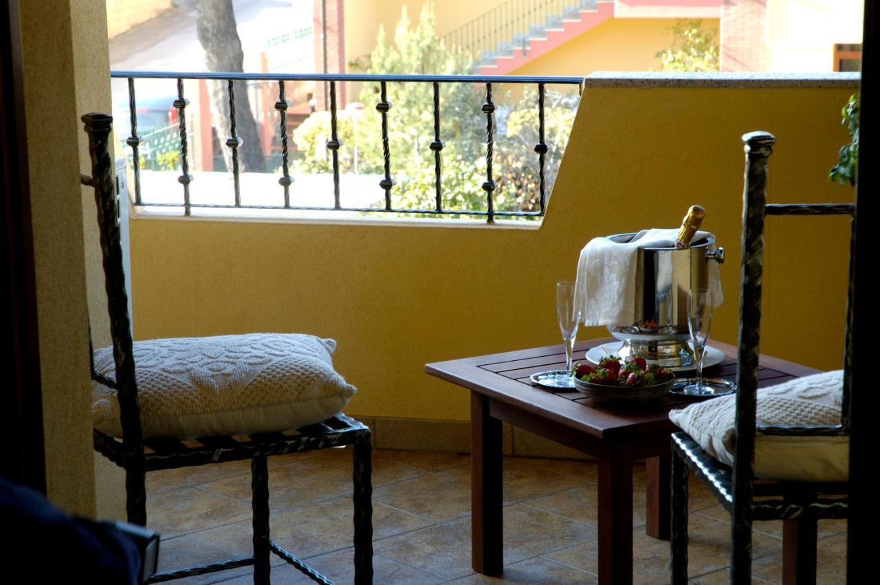 Il Quinto Moro Hotel Arbus Ngoại thất bức ảnh